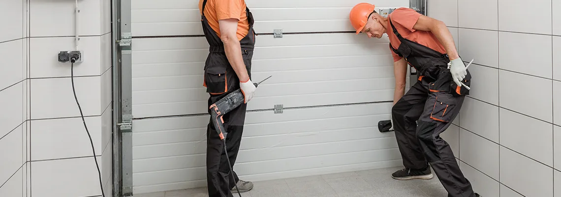 Fix Commercial Garage Door Issues in Mundelein, Illinois