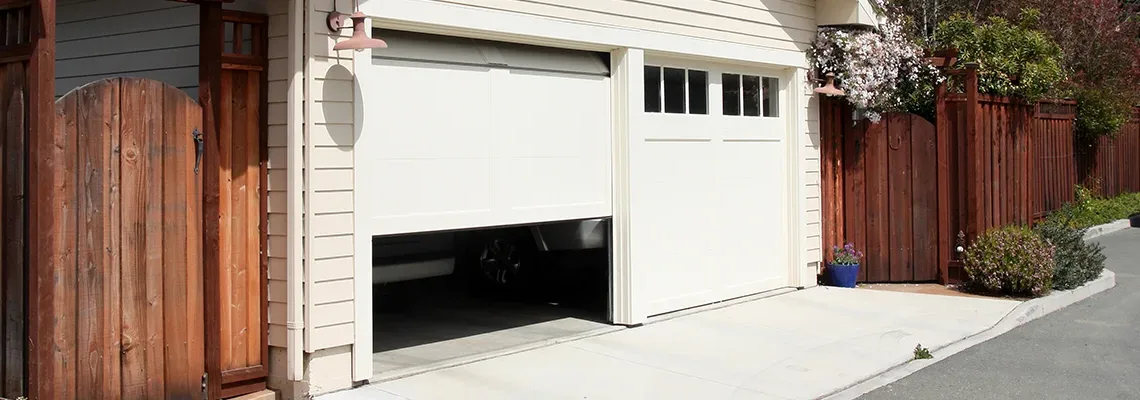 Repair Garage Door Won't Close Light Blinks in Mundelein, Illinois