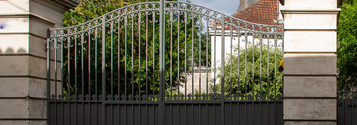 Wooden Swing Gate Repair in Mundelein, IL